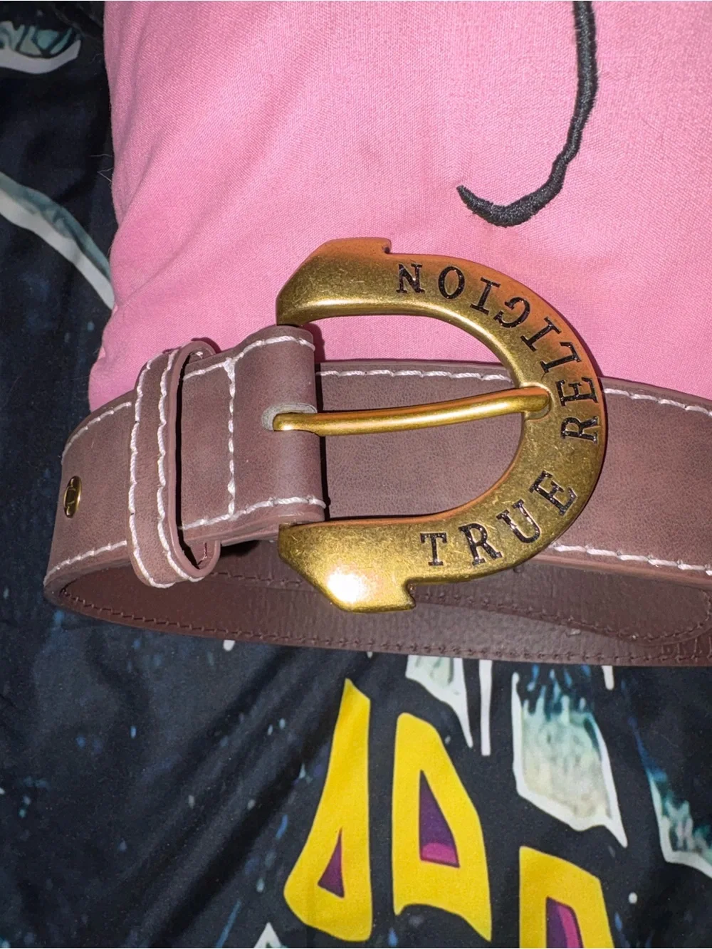 True Religion Brown Leather Belt with Branded Gold-Tone Horseshoe Buckle
